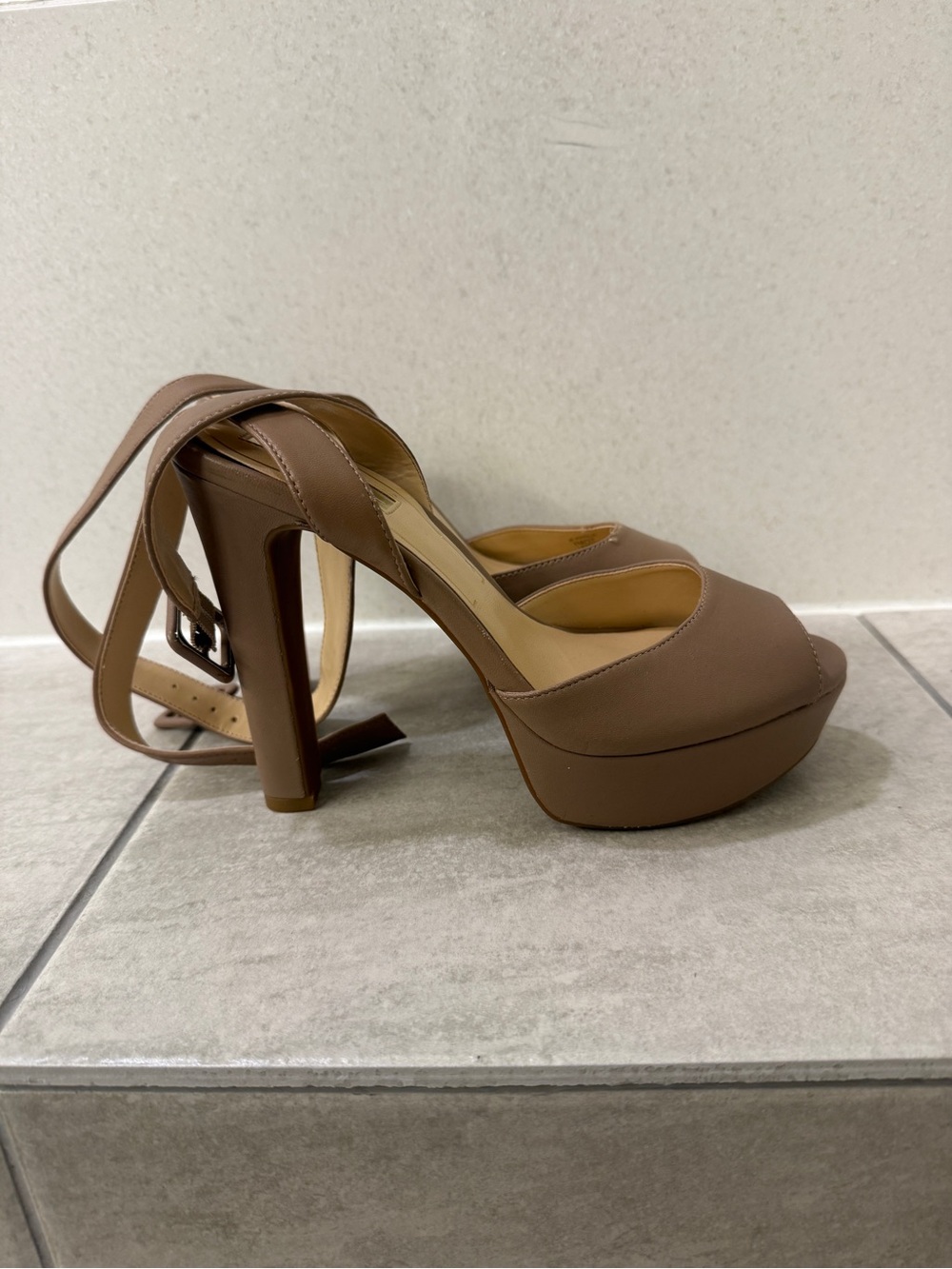 Jessica Simpson Taupe Platform Peep-Toe Ankle Strap Heels